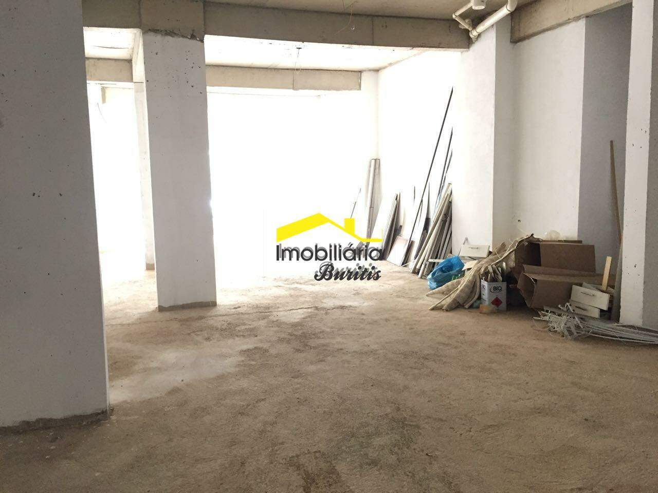 Loja à venda no Buritis: 